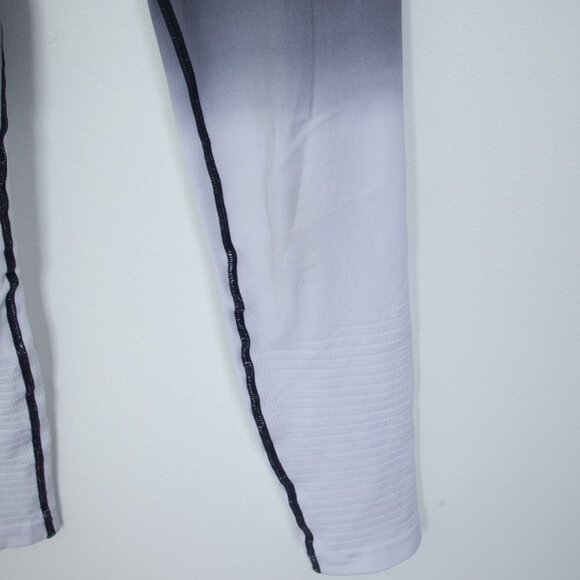 Zyia Black and White Light n Tight Ombre Seamless Performance Leggings Size XS - Picture 5 of 8